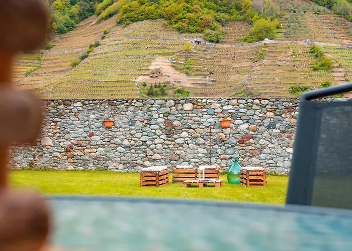 Dimora Perla Di Villa - Historical Wine Retreat Near Bernina Express