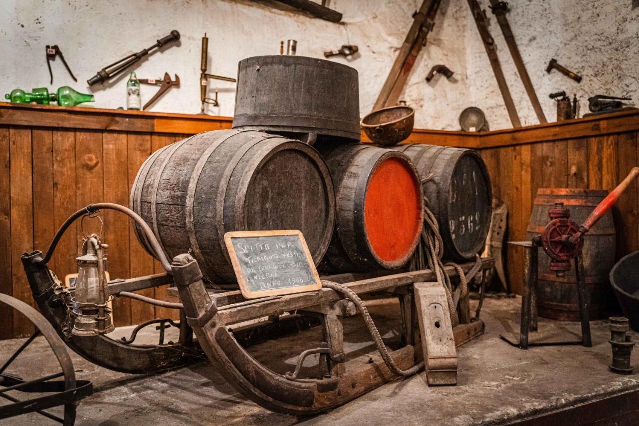 Dimora Perla Di - Historical Wine Retreat Near Bernina Express *