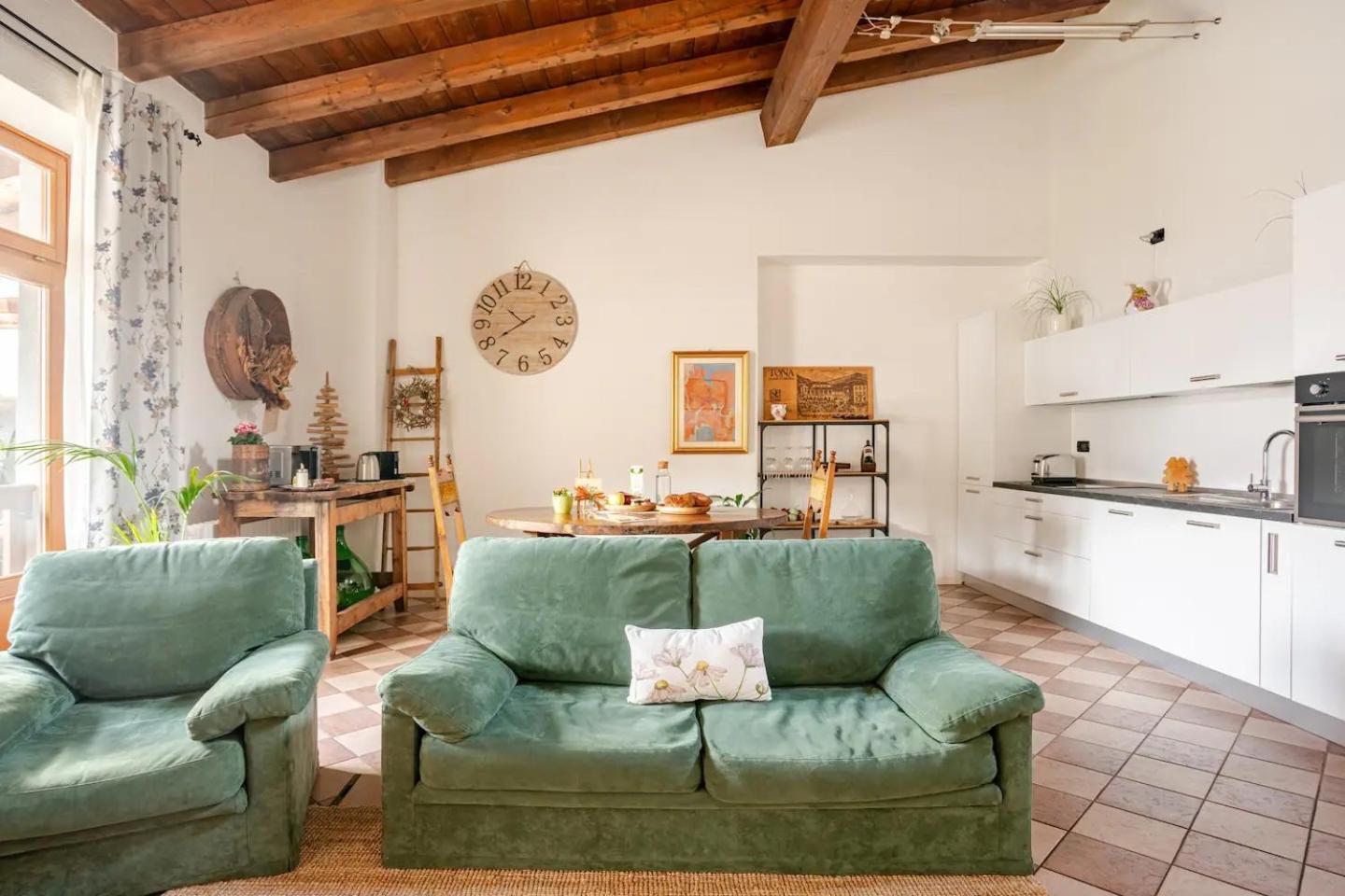 Dimora Perla Di - Historical Wine Retreat Near Bernina Express Holiday home
