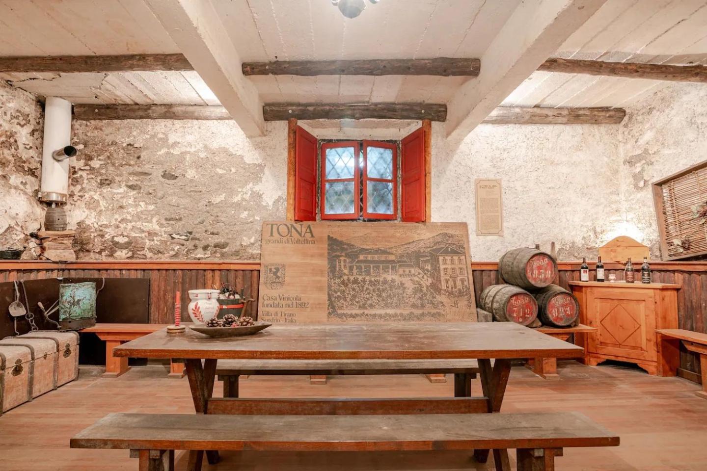 Сasa de vacaciones Dimora Perla Di - Historical Wine Retreat Near Bernina Express