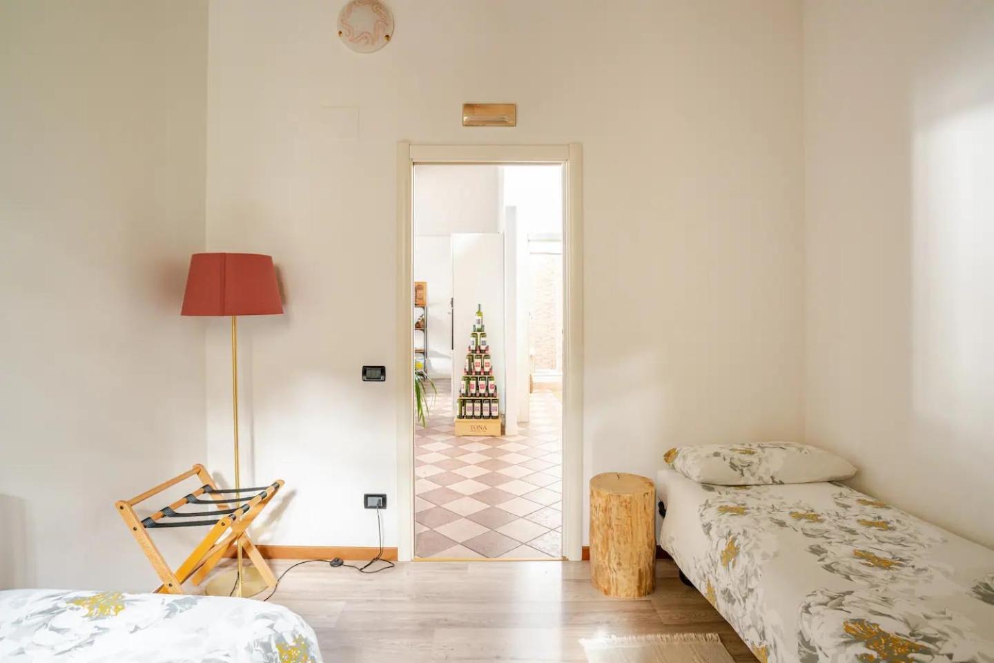 Dimora Perla Di - Historical Wine Retreat Near Bernina Express Holiday home *